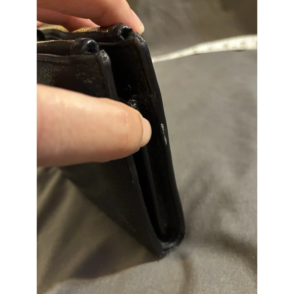 Michael Kors Jet Set Signature Multifunction Wristlet Wallet Billfold Black Gold